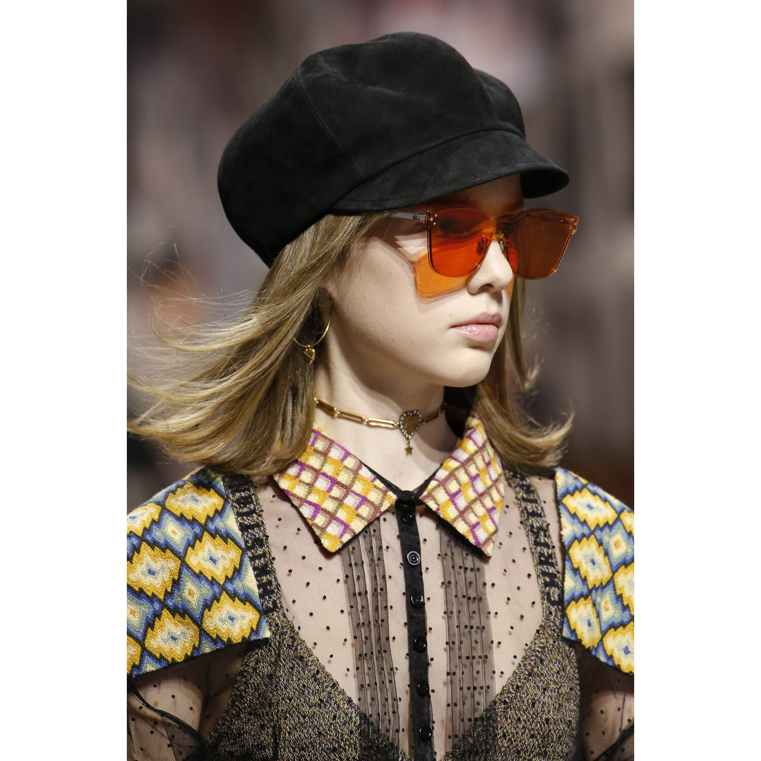 Фото Details Christian Dior , Details Dior Fall 2018 Ready-to-Wear , Детали показа Кристиан Диор , Детали показа Диор осень зима 2018 , Fashion show , неделя моды в Париже , PFW , Мария Грация Кьюри , Mainstyles